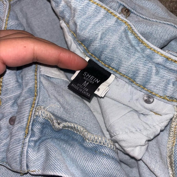 Shein jean shorts - Picture 2 of 2